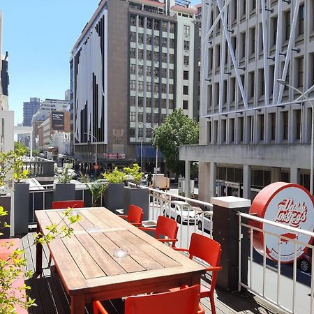 Daddy Long Legs Art Hotel Cape Town Exterior photo