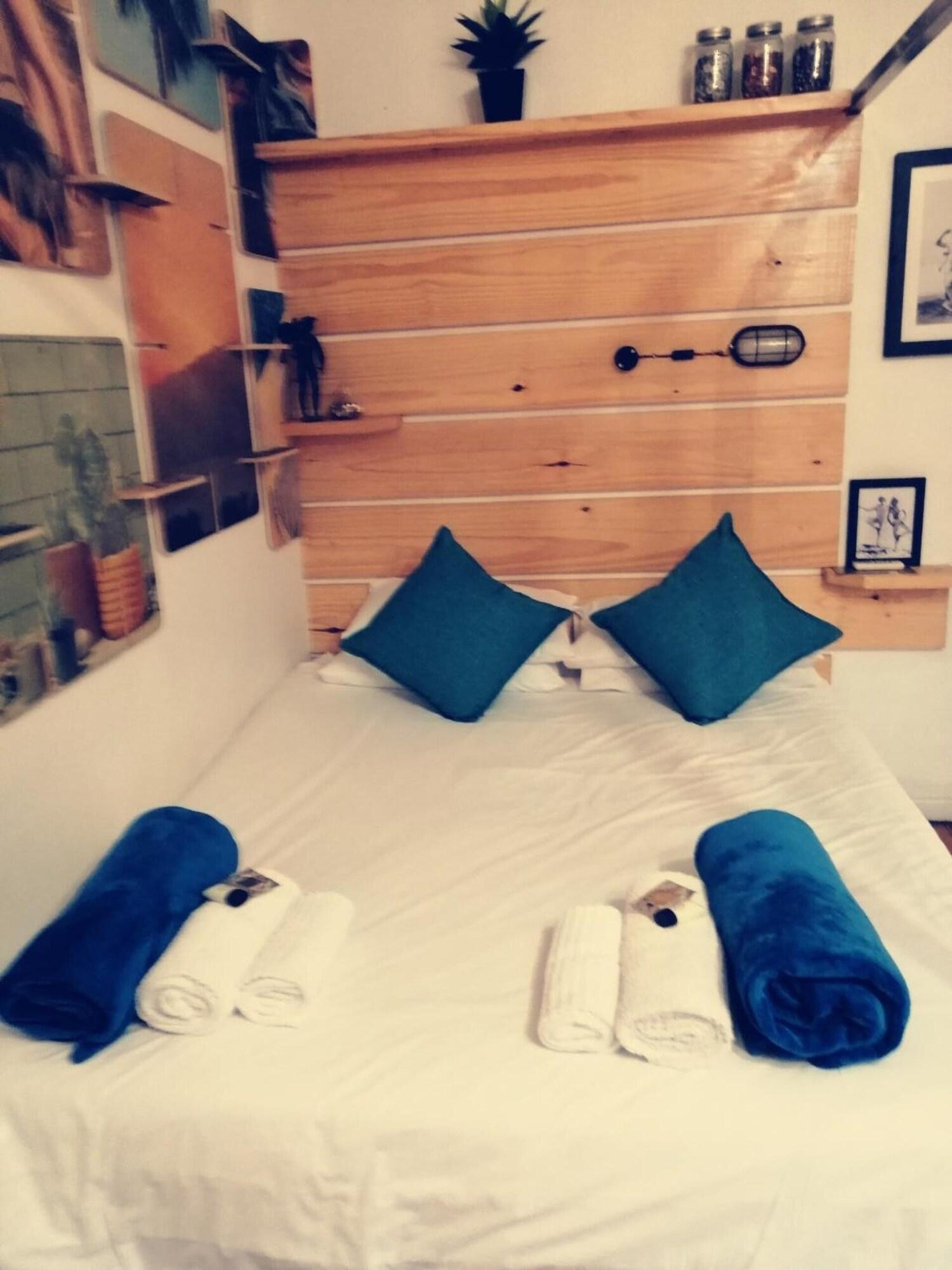Daddy Long Legs Art Hotel Cape Town Exterior photo