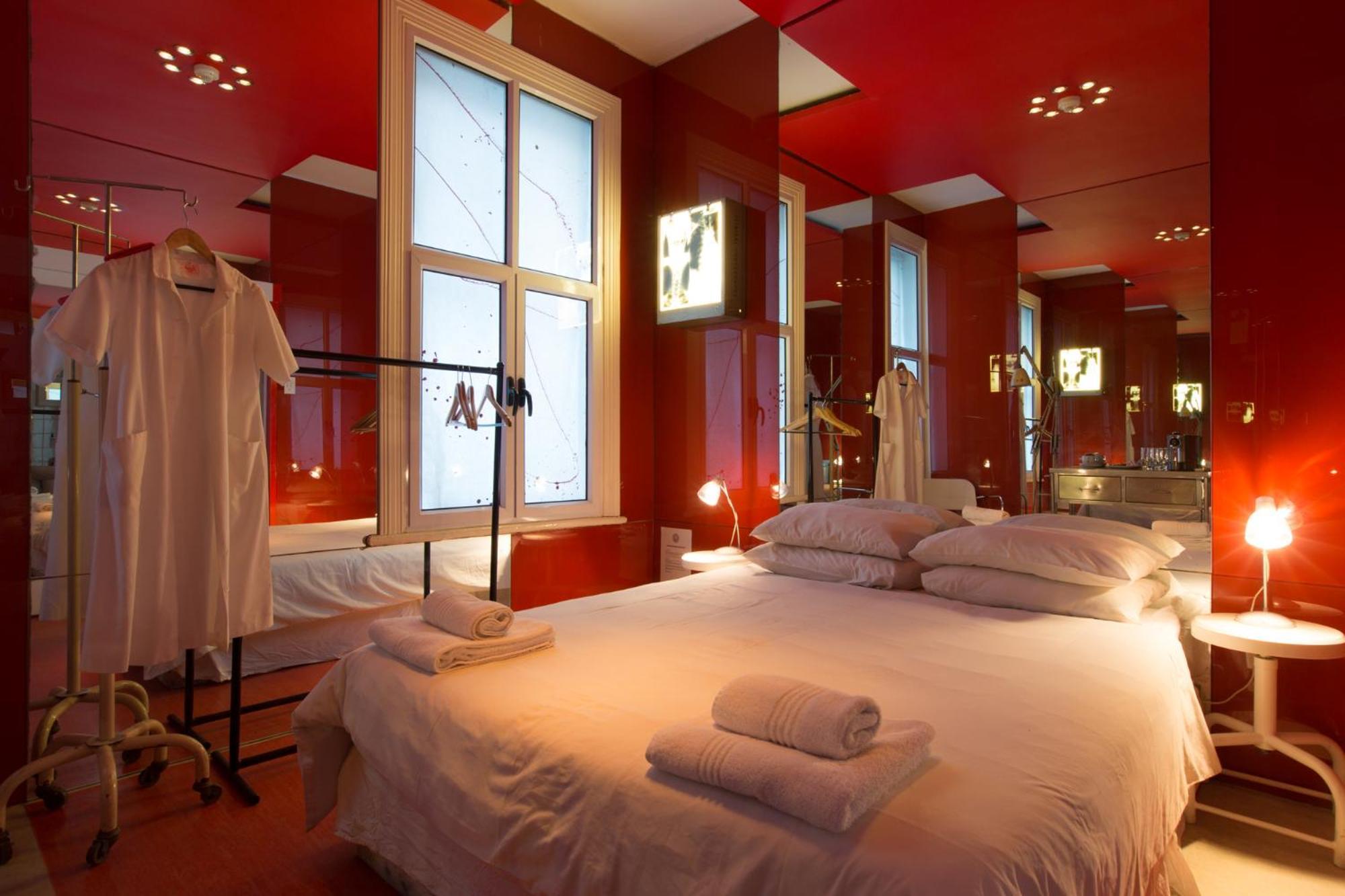 Daddy Long Legs Art Hotel Cape Town Exterior photo