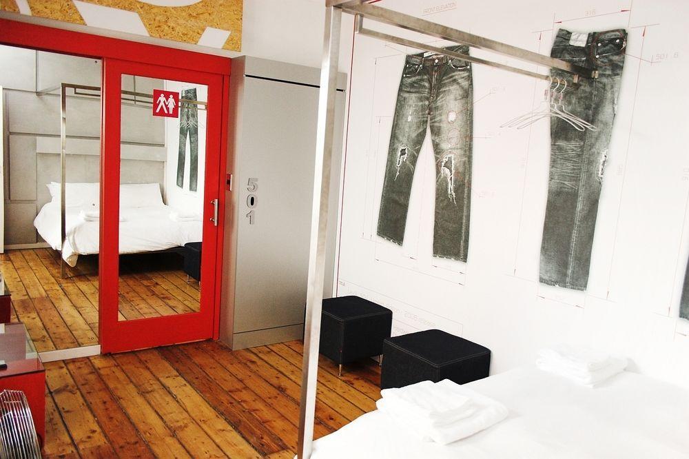 Daddy Long Legs Art Hotel Cape Town Exterior photo